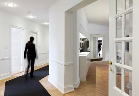 bruun og hjejle løber gang hjørne, Fraster filt tæppe